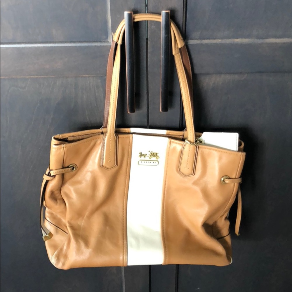 Coach 2tone shoulder bag